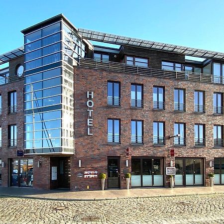 Hochwertige Apartments im Stralsunder Hafen Exterior foto